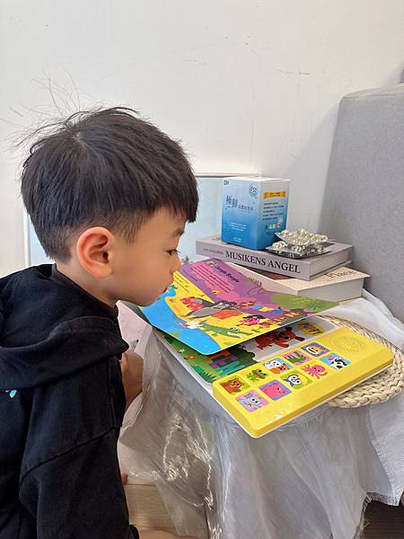 ✨極鮮高濃度魚油-來自挪威的頂級新鮮魚油🐟✨✅提供人體黃金比例 → EPA：DHA = 3：2，SGS檢驗 Omega-3 含量高達94%，業界最低氧化指標✅天然rTG型式，小分子好吸收✅榮獲4大永續認證 → 配額管理、不過度捕撈✅鋁片密封、獨立包裝，維持魚油新鮮度