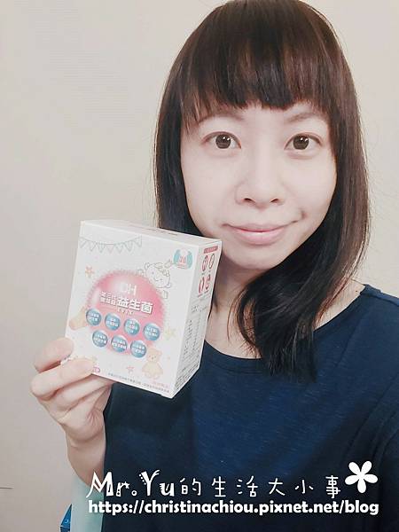 ✨第三代愛藻益-三重防護✨第➊重-築起防護牆-改變細菌叢生態🛡✅五項專利八株益生菌✅五項專利益生質第➋重-增強體力🌞✅陽光維生素D3，2包含高單位800IU✅50項專利葡聚多醣體✅抗氧化-維生素C第❸重-滋補強身💪✅50項專利乳鐵蛋白✅專利初乳蛋白IgG 🥛✅專利燕窩胜肽 ⭐高單位800IU維生素D3 +C+益生菌配方，全家人健康維持的後盾，寶寶吃也好安心❤️