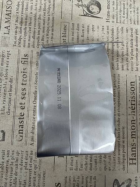 ✨第三代晶速晰-晶亮成分高補給✨長時間使用3C，讓你數位疲勞了嗎❓採用美國臨床葉黃素與玉米黃素黃金比例10:2 ，游離型雙專利好吸收，2粒達30mg : 6mg高補給劑量✅雨生紅球藻蝦紅素，業界高含量8mg❗️✅日本95%高純度透明質酸鈉💦✅雙重花青素-日本專利黑豆x歐洲專利藍莓✅專利素食微藻DHA✅維生素C +維生素E +鋅+硒酵母。全方位的晶亮水潤配方，適合全家大小，給您清晰透徹精彩生活❗️