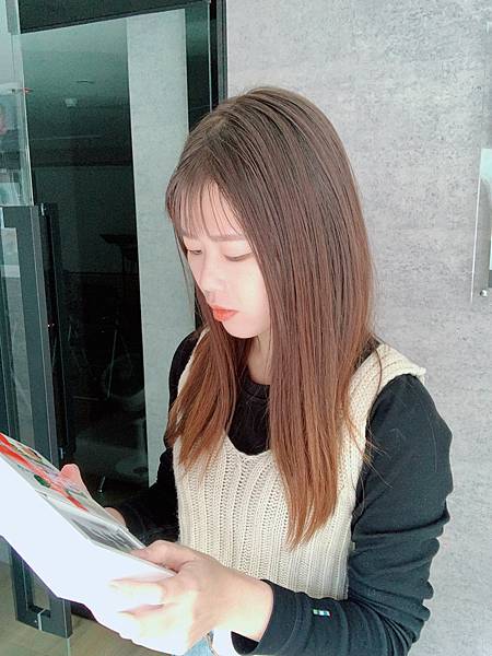 ✨第三代晶速晰-晶亮成分高補給✨長時間使用3C，讓你數位疲勞了嗎❓採用美國臨床葉黃素與玉米黃素黃金比例10:2 ，游離型雙專利好吸收，2粒達30mg : 6mg高補給劑量✅雨生紅球藻蝦紅素，業界高含量8mg❗️✅日本95%高純度透明質酸鈉💦✅雙重花青素-日本專利黑豆x歐洲專利藍莓✅專利素食微藻DHA✅維生素C +維生素E +鋅+硒酵母。全方位的晶亮水潤配方，適合全家大小，給您清晰透徹精彩生活❗️