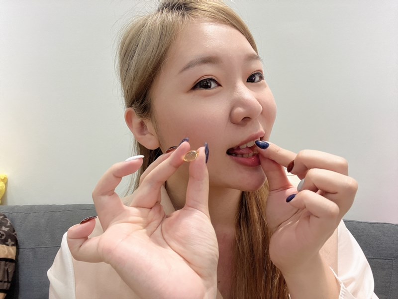 ✨極鮮高濃度魚油-來自挪威的頂級新鮮魚油🐟✨✅提供人體黃金比例 → EPA：DHA = 3：2，SGS檢驗 Omega-3 含量高達94%，業界最低氧化指標✅天然rTG型式，小分子好吸收✅榮獲4大永續認證 → 配額管理、不過度捕撈✅鋁片密封、獨立包裝，維持魚油新鮮度