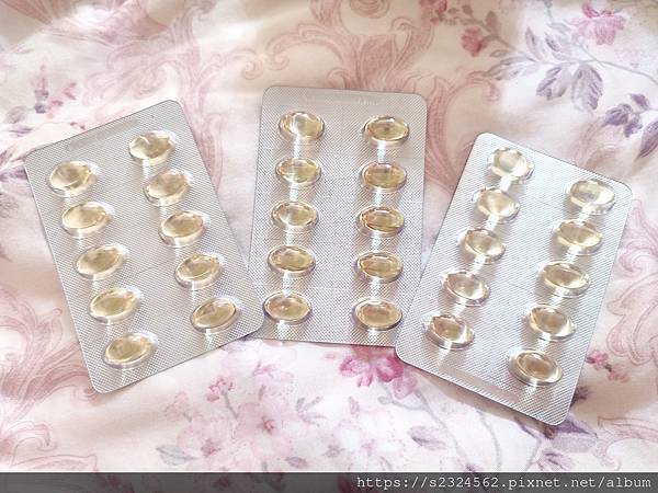 ✨極鮮高濃度魚油-來自挪威的頂級新鮮魚油🐟✨✅提供人體黃金比例 → EPA：DHA = 3：2，SGS檢驗 Omega-3 含量高達94%，業界最低氧化指標✅天然rTG型式，小分子好吸收✅榮獲4大永續認證 → 配額管理、不過度捕撈✅鋁片密封、獨立包裝，維持魚油新鮮度