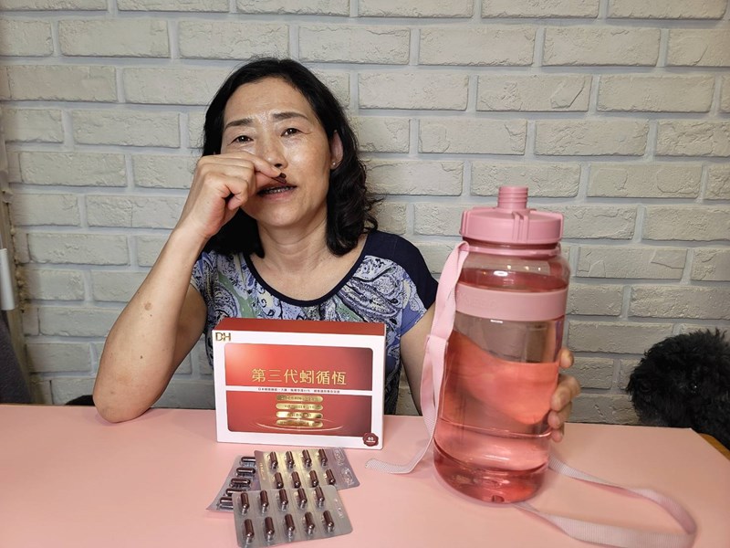 ✨第三代蚓循恆-日本輝龍原廠授權蚓激酶✨日本權威博士48年研究心血，紅蚯蚓萃取專利蚓激酶，活性最高，榮獲獨家24國專利、5大機能性專利，搭配日本輔酶Q10 、專利香檸檬橙、蝦紅素、紅麴，促進新陳代謝、體內環保，循環順暢更勇健！不是只有長輩需要，勞動族、外食族、久坐久站族也非常適合！