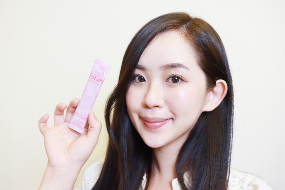 ✨DH300膠原蛋白胜肽-韓國獨家專利二胜肽✨100%魚類來源🐟膠原蛋白胜肽，PO˙OG含量高達50%❗️❗️✅透明公開膠原蛋白分子量300Da🤩✅日本Oricera®玄米神經醯胺，10%高濃度，每包12mg足量添加✅膠原合成關鍵▶️93%高濃度天然維生素C，告別化學合成，100%天然非基改✅穀胱甘肽益生菌-透亮光采，兼具抗氧化作用✅山竹果抽取物淡淡檸檬清新風味，告別膠原蛋白動物腥味！無香料、無色素，每包只有15.4卡，輕卡無負擔！青春美麗多感合一，綻放你的女神光～♥