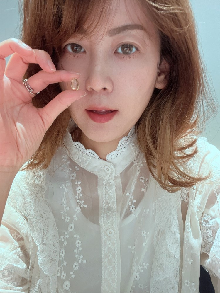 ✨極鮮高濃度魚油-來自挪威的頂級新鮮魚油🐟✨✅提供人體黃金比例 → EPA：DHA = 3：2，SGS檢驗 Omega-3 含量高達94%，業界最低氧化指標✅天然rTG型式，小分子好吸收✅榮獲4大永續認證 → 配額管理、不過度捕撈✅鋁片密封、獨立包裝，維持魚油新鮮度