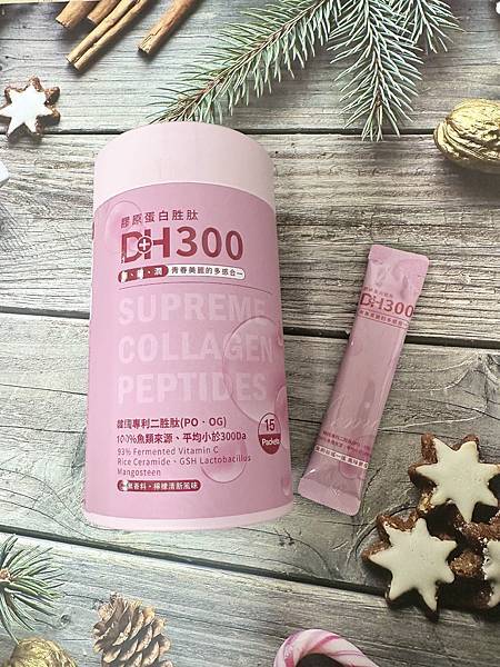 ✨DH300膠原蛋白胜肽-韓國獨家專利二胜肽✨100%魚類來源🐟膠原蛋白胜肽，PO˙OG含量高達50%❗️❗️✅透明公開膠原蛋白分子量300Da🤩✅日本Oricera®玄米神經醯胺，10%高濃度，每包12mg足量添加✅膠原合成關鍵▶️93%高濃度天然維生素C，告別化學合成，100%天然非基改✅穀胱甘肽益生菌-透亮光采，兼具抗氧化作用✅山竹果抽取物淡淡檸檬清新風味，告別膠原蛋白動物腥味！無香料、無色素，每包只有15.4卡，輕卡無負擔！青春美麗多感合一，綻放你的女神光～♥