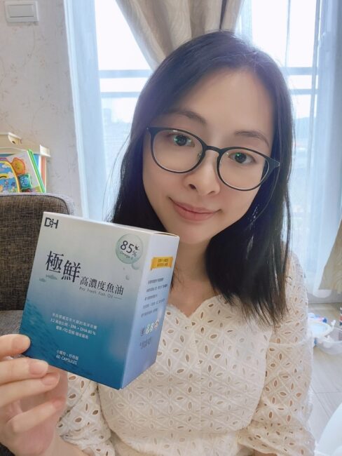 ✨高濃度魚油-來自挪威的頂級新鮮魚油🐟✨✅提供人體黃金比例 → EPA：DHA = 3：2，SGS檢驗 Omega-3 含量高達94%，業界最低氧化指標✅天然rTG型式，小分子好吸收✅榮獲4大永續認證 → 配額管理、不過度捕撈✅鋁片密封、獨立包裝，維持魚油新鮮度