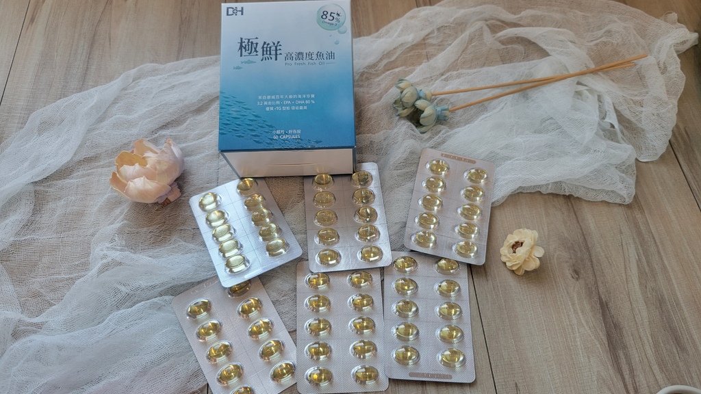 ✨高濃度魚油-來自挪威的頂級新鮮魚油🐟✨✅提供人體黃金比例 → EPA：DHA = 3：2，SGS檢驗 Omega-3 含量高達94%，業界最低氧化指標✅天然rTG型式，小分子好吸收✅榮獲4大永續認證 → 配額管理、不過度捕撈✅鋁片密封、獨立包裝，維持魚油新鮮度